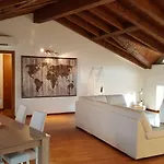 بيت ضيافة Donizetti Royal بيرغامو