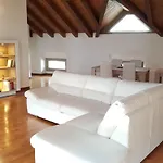 Donizetti Royal بيت ضيافة بيرغامو